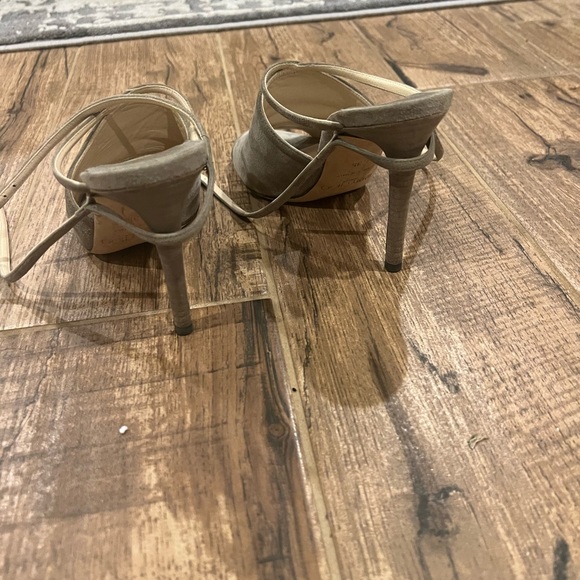 Gray Flora Suede Jimmy Choo Pumps 35 - Picture 7 of 8